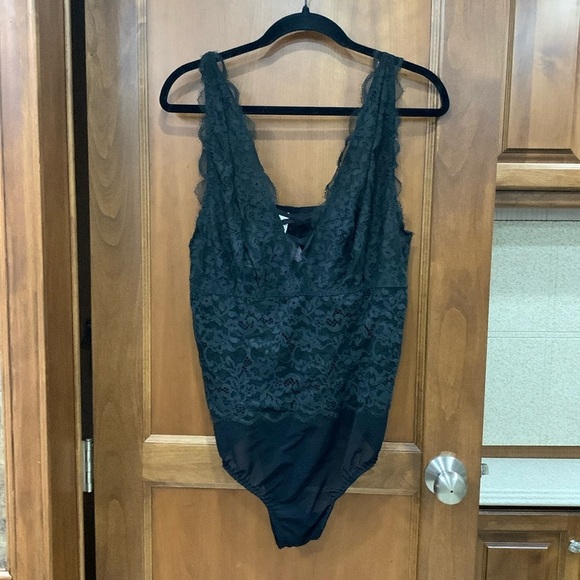 NWT Cacique black lace bodysuit  size 14/16 - Picture 1 of 5